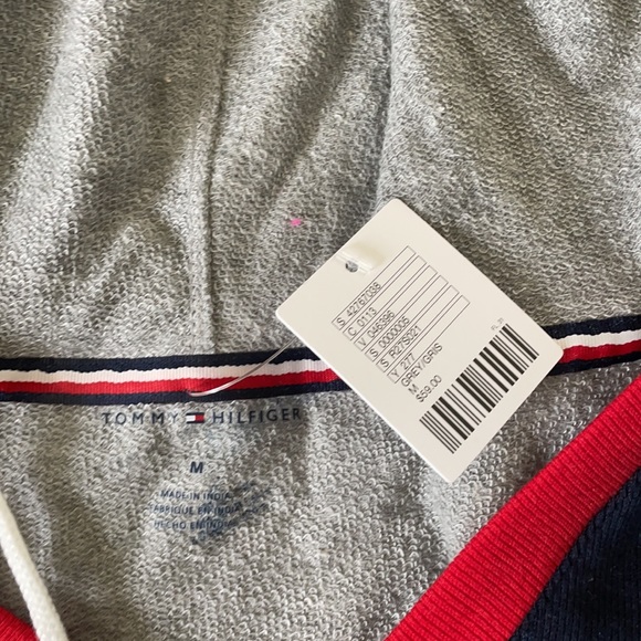 Tommy Hilfiger Retro crop hoodie NWT - Picture 4 of 6